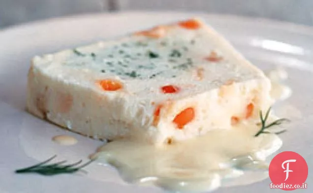 Terrina di pesce bianco con uova di salmone e aneto