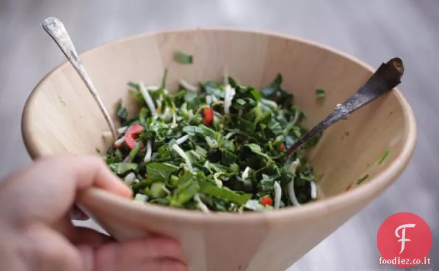 Insalata di verdure asiatiche con Szechuan, olio di sesamo e condimento al lime
