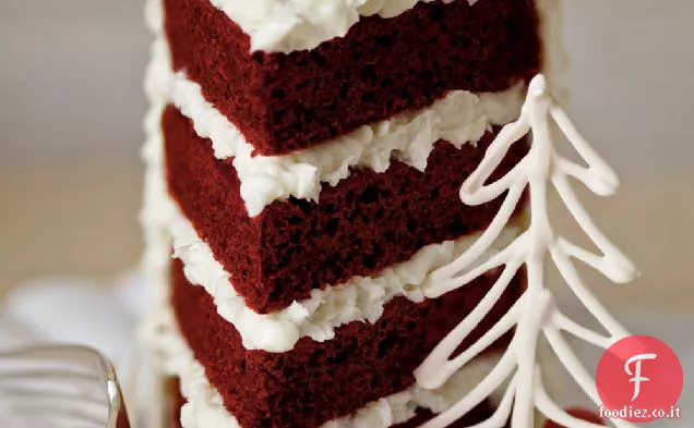 Torta di velluto rosso con glassa al cocco e crema di formaggio