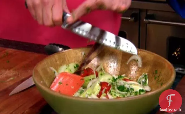 Insalata di cetrioli, pomodori e cipolle di zia Peggy