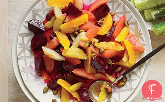 Insalata di barbabietole e agrumi con pistacchi