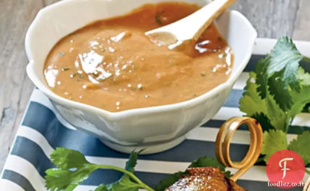Salsa tailandese di cocco e arachidi