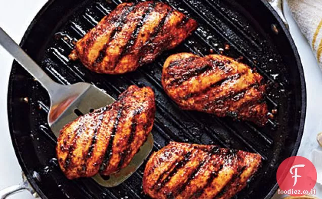 Spice-strofinato pollo alla griglia