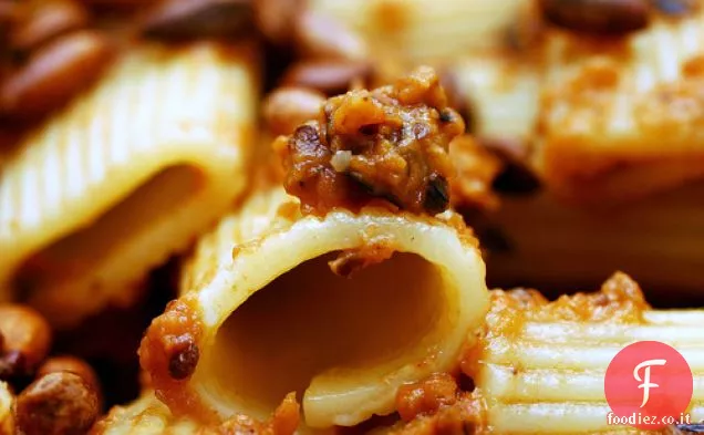 Rigatoni con Purea di Melanzane