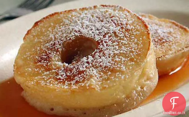 Anelli di mela al forno con salsa al caramello