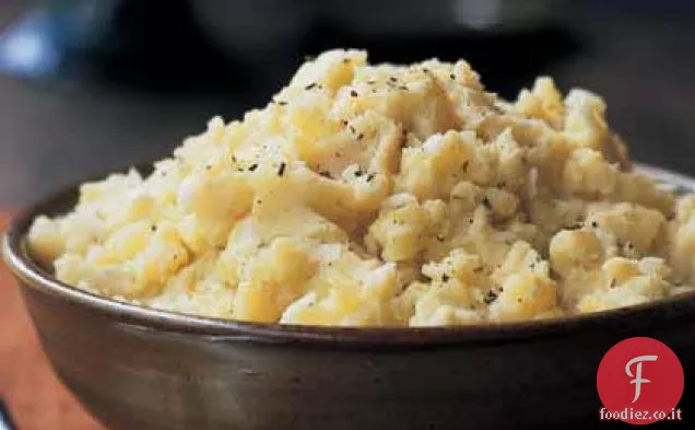 Purè di patate con aglio arrosto e rosmarino