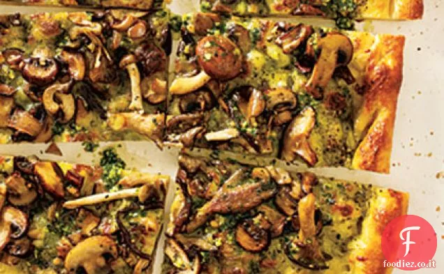 Pizza al pesto a quattro funghi