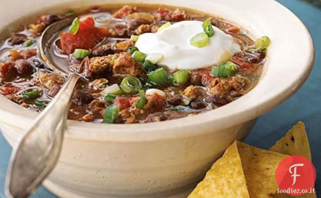 Chili di salsiccia di fagioli neri messicani