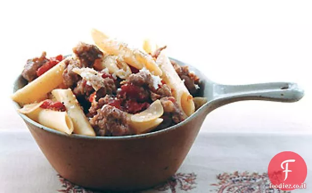 Penne con Salsiccia e Salsa di Pomodoro