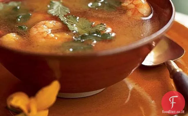 Zuppa di gamberetti acida e piccante