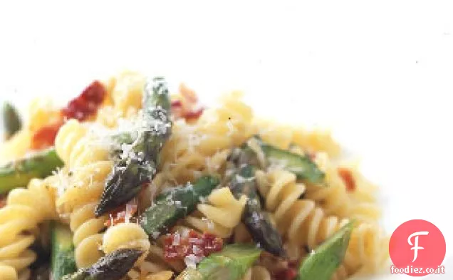 Fusilli con Asparagi e Pancetta