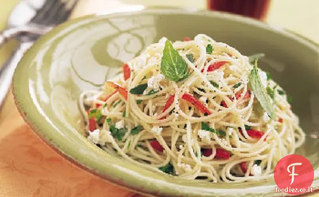 Pasta Mista alle Erbe con Peperoni Rossi e Feta