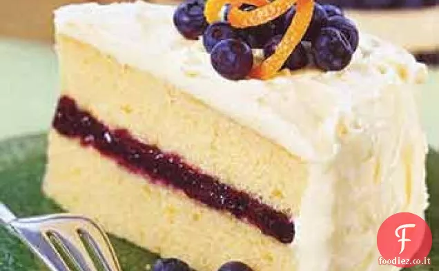 Torta a strati di mirtilli e arance con glassa di crema di formaggio
