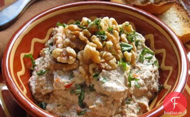 Tuffo di melanzane arrosto turco con noci