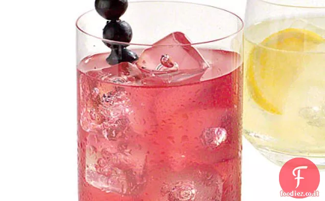 Limonata di mirtilli e Basilico