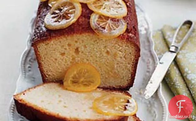 Torta al limone con fette di limone candite