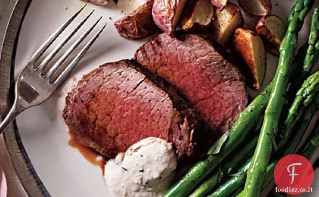 Filetto di manzo con salsa di rafano e erba cipollina