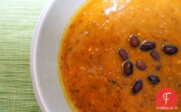 Zuppa di zucca di fagioli neri