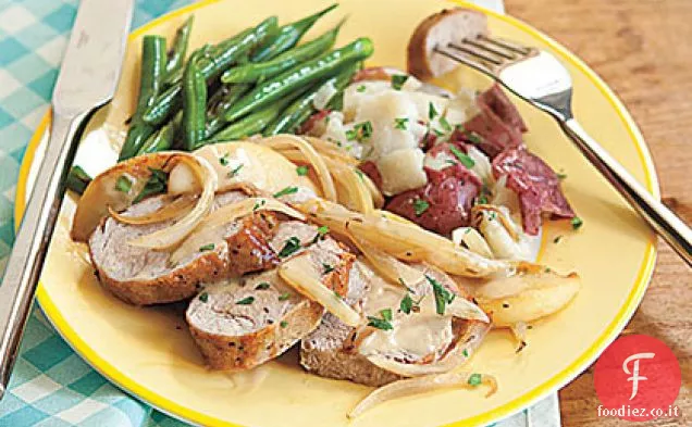 Filetto di maiale con mele e cipolla
