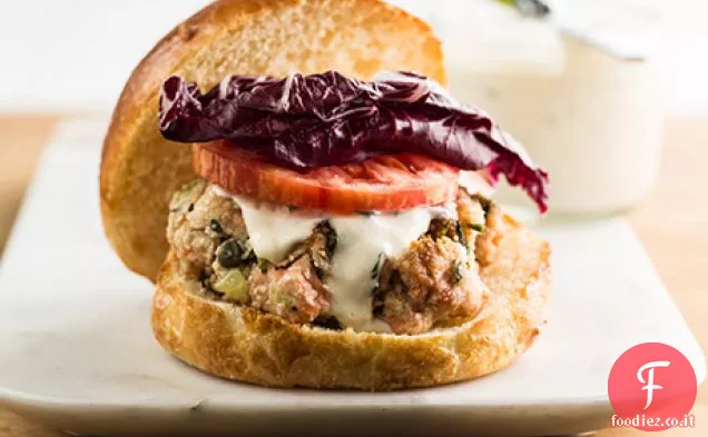 Hamburger di salmone fresco con maionese al dragoncello