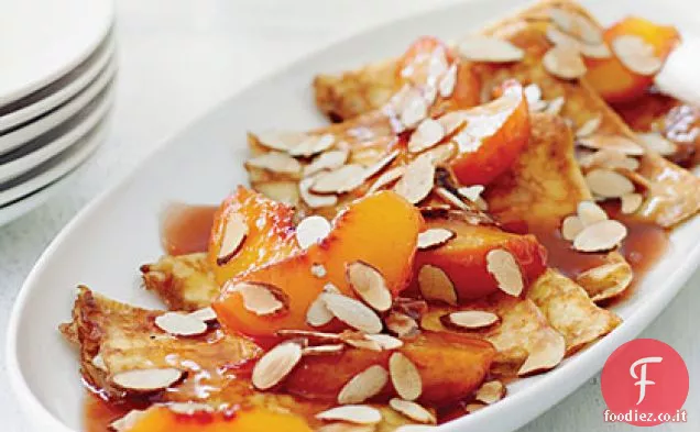 Crêpes con Cognac Caldo Pesche e Mandorle