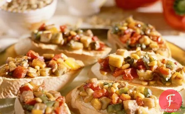 Crostini con Verdure Arrosto e Pinoli