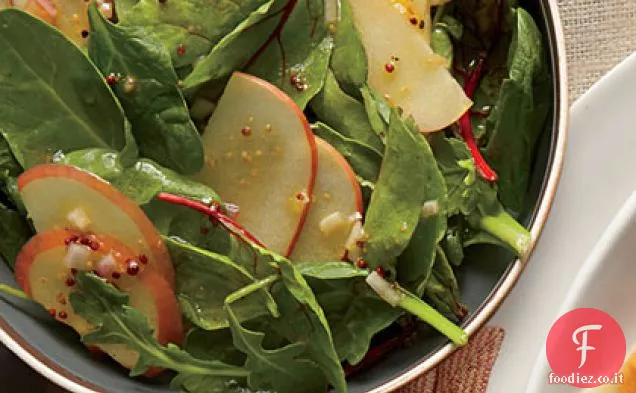 Insalata di mele con salsa di senape