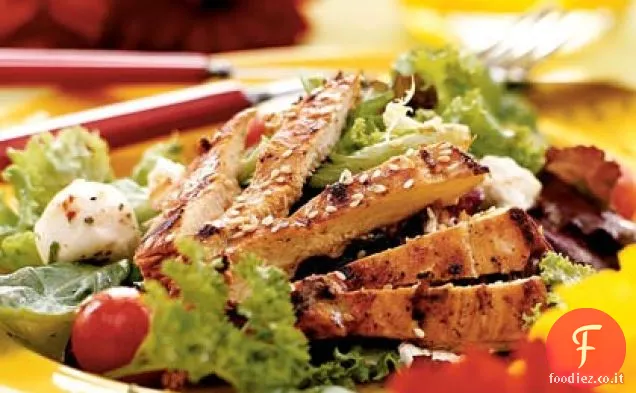 Insalata di pastore di pollo con vinaigrette di avocado