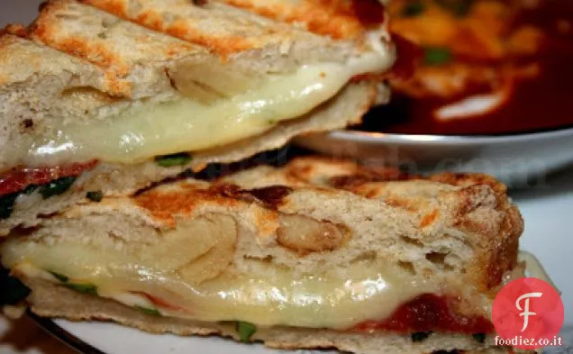 Pizza ai peperoni Formaggio grigliato