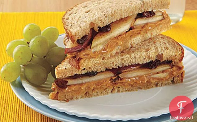 Panini al burro di arachidi e pere