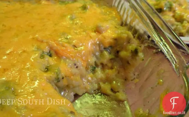 Casseruola di broccoli e riso con formaggio