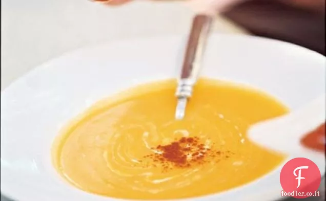 Zuppa di zucca con purea di peperoncino