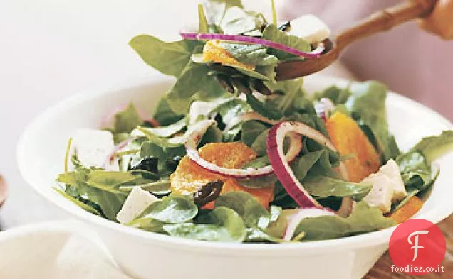 Insalata di rucola e Menta con Olive Nere oleate, Arance e Ricotta Salata
