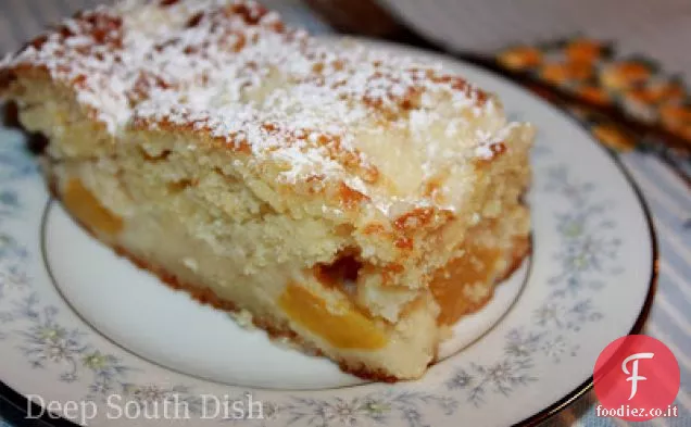 Torta di briciole di pesca