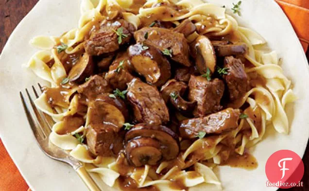Punte di bistecca con sugo di funghi pepati