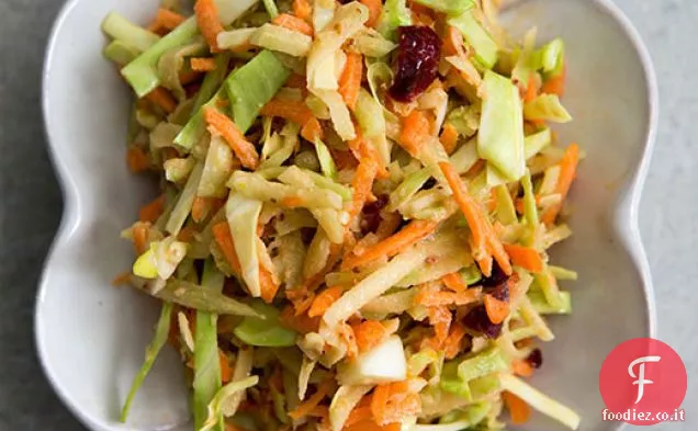Broccoli Slaw con mirtillo arancione spogliatoio