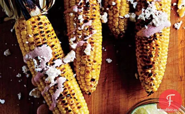 Oaxacan-Stile grigliato mais sulla pannocchia