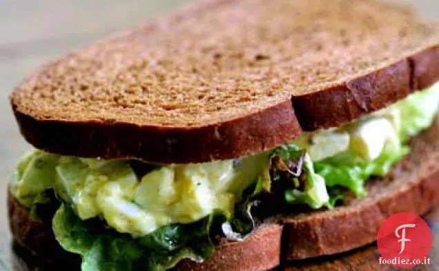 Panino con insalata di uova facile e veloce