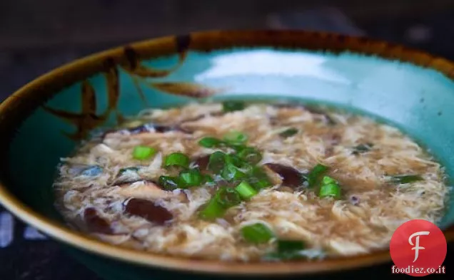 Zuppa di gocce d'uovo