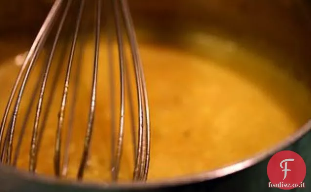 Salsa di burro all'arancia (Beurre Blanc) per frutti di mare