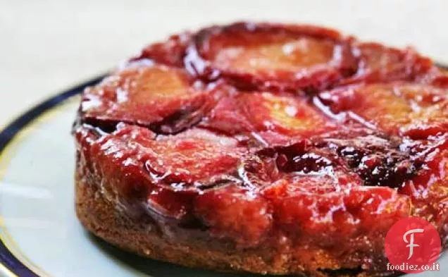 Prugna torta a testa in giù