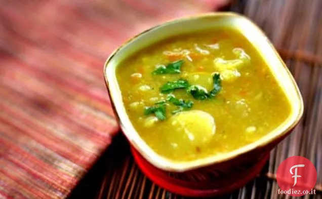 Zuppa di patate e verdure al curry
