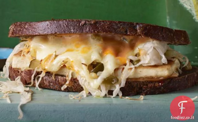Pastrami-Tofu Speziato Reuben