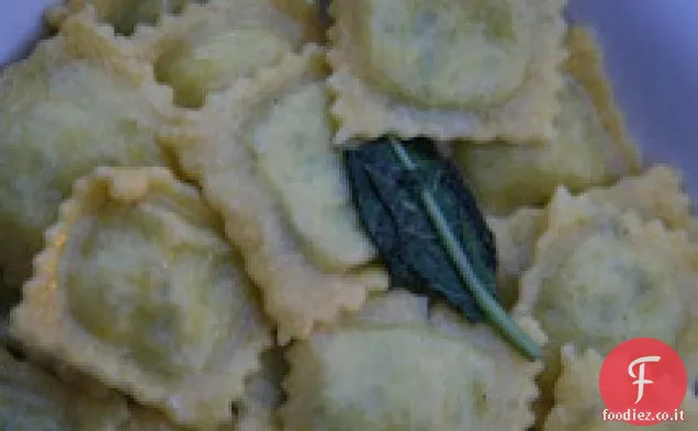 Ravioli Ripieni di Zucca con Burro e Salvia