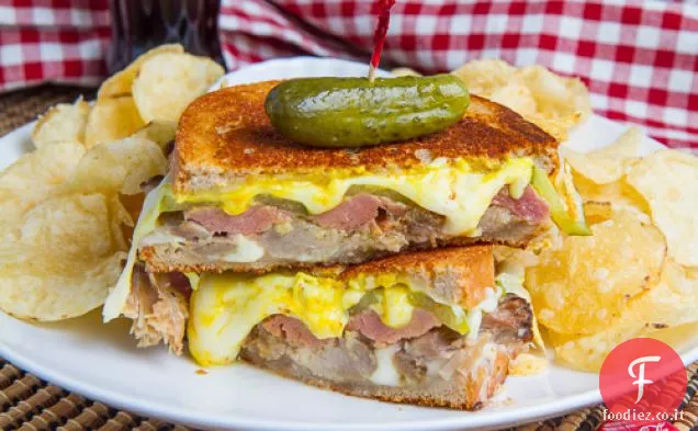Panino cubano al formaggio grigliato