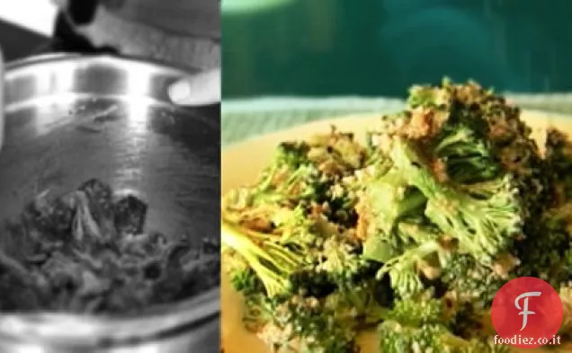 Ciotola di broccoli crudi e vegani