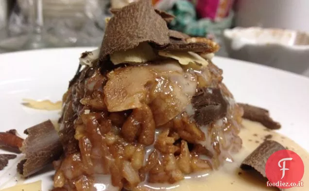Budino di riso al cioccolato cocco e pecan con salsa al caramello