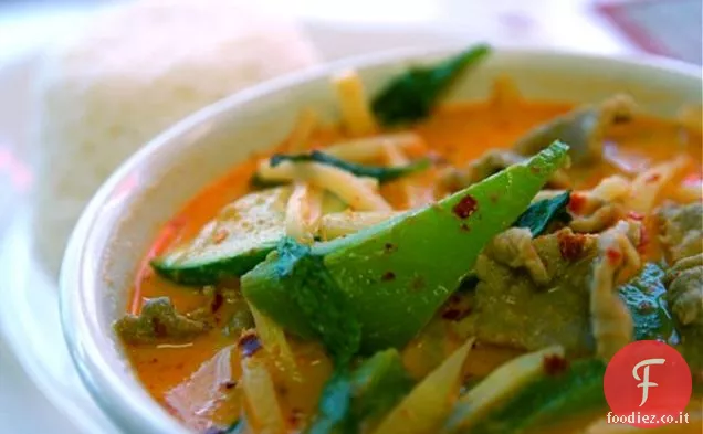 Zuppa di curry rosso tailandese