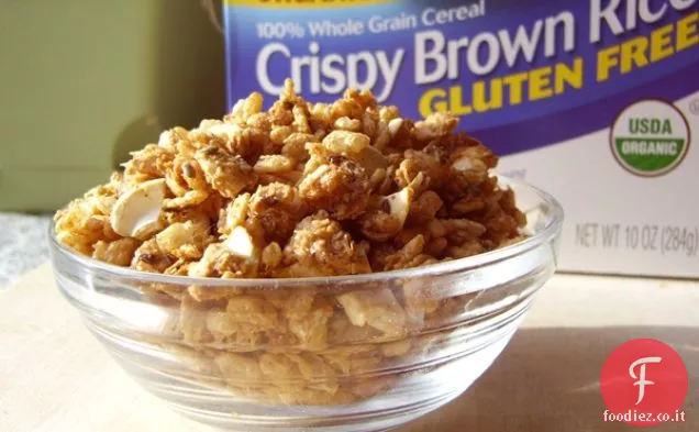 Granola di acero croccante senza avena per la Giornata della Terra