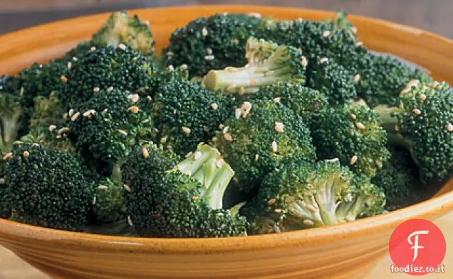Broccoli al vapore al sesamo